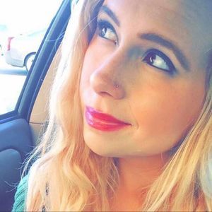 Meet your Posher, Sage